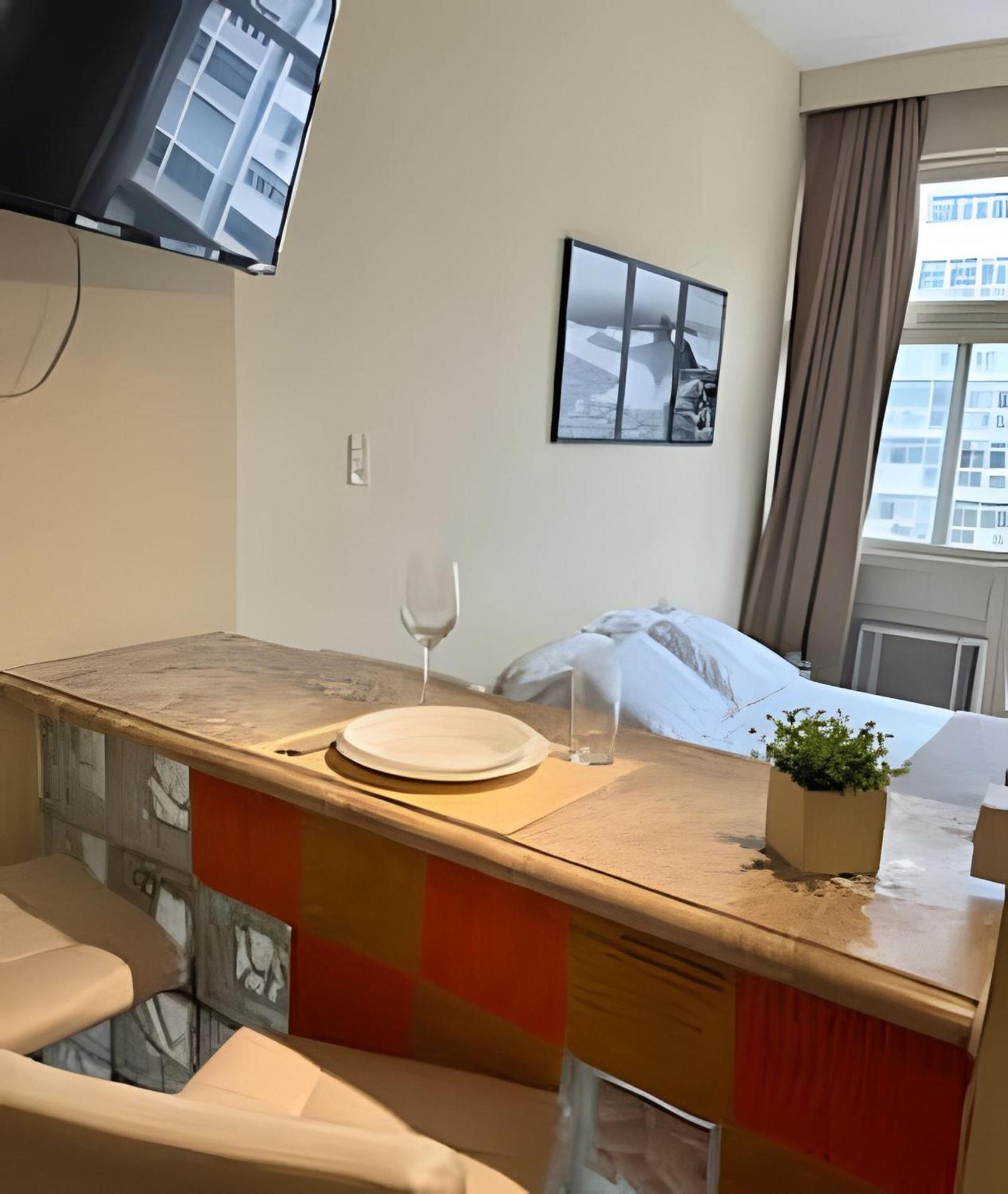 Apartamento Em Copacabana Com Vista Lateral Do Mar Rio de Janeiro Eksteriør bilde